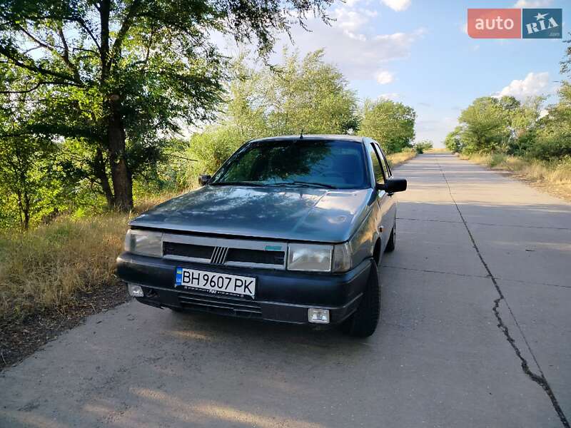 Хэтчбек Fiat Tipo 1990 в Арцизе