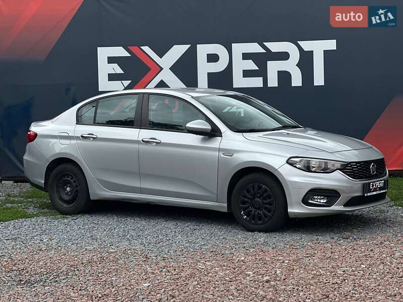 Седан Fiat Tipo 2017 в Львове