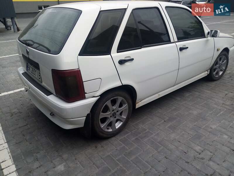 Хэтчбек Fiat Tipo 1991 в Ровно
