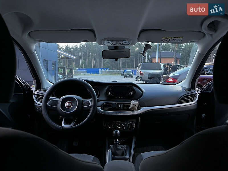 Седан Fiat Tipo 2019 в Буче