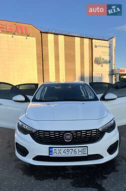 Седан Fiat Tipo 2018 в 