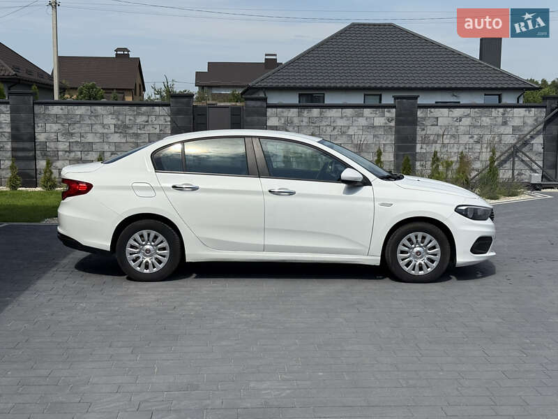 Седан Fiat Tipo 2019 в Дубно