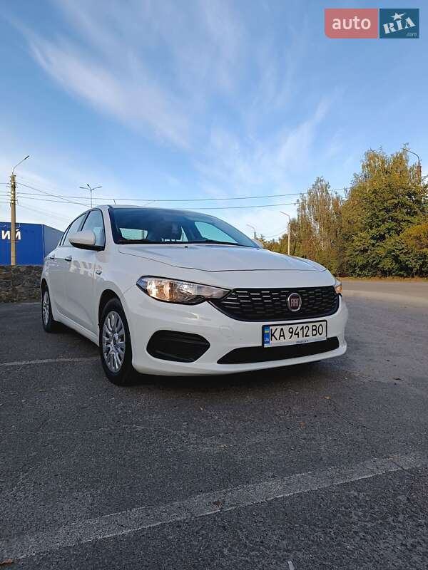 Седан Fiat Tipo 2019 в 