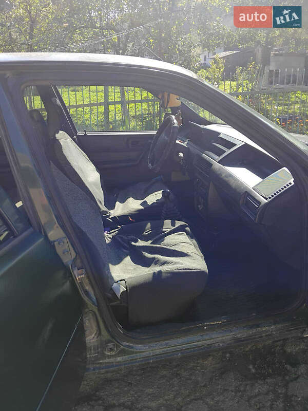 Хэтчбек Fiat Tipo 1991 в Новом Роздоле
