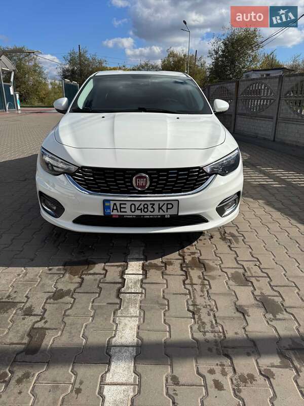 Седан Fiat Tipo 2019 в 