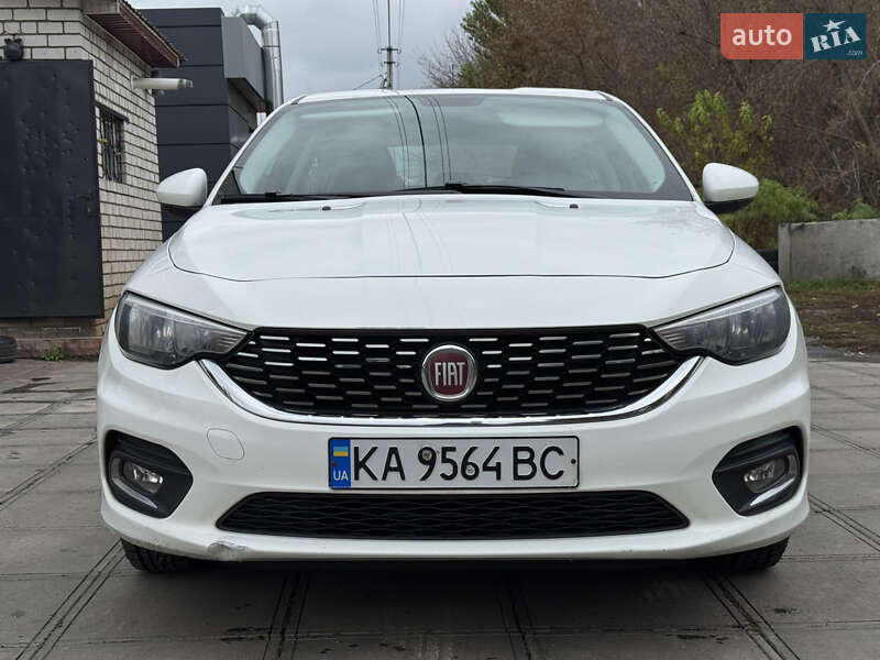 Седан Fiat Tipo 2020 в Смеле