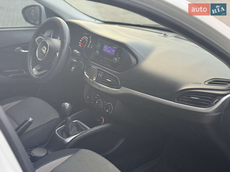 Седан Fiat Tipo 2019 в Дніпрі