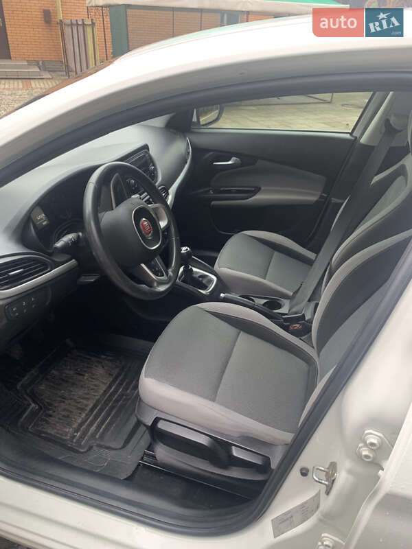 Седан Fiat Tipo 2016 в Дніпрі