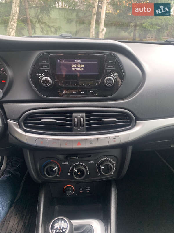Седан Fiat Tipo 2016 в Дніпрі