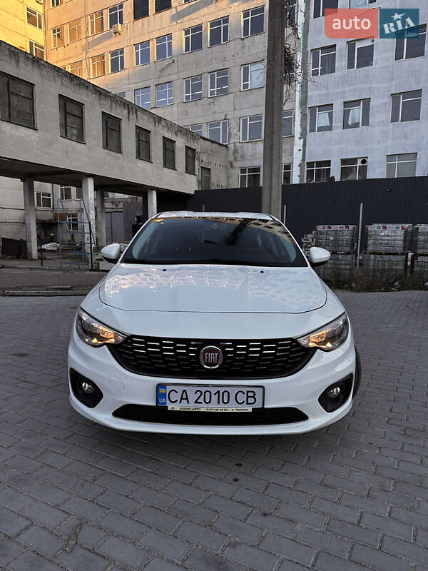 Хетчбек Fiat Tipo 2017 в Черкасах