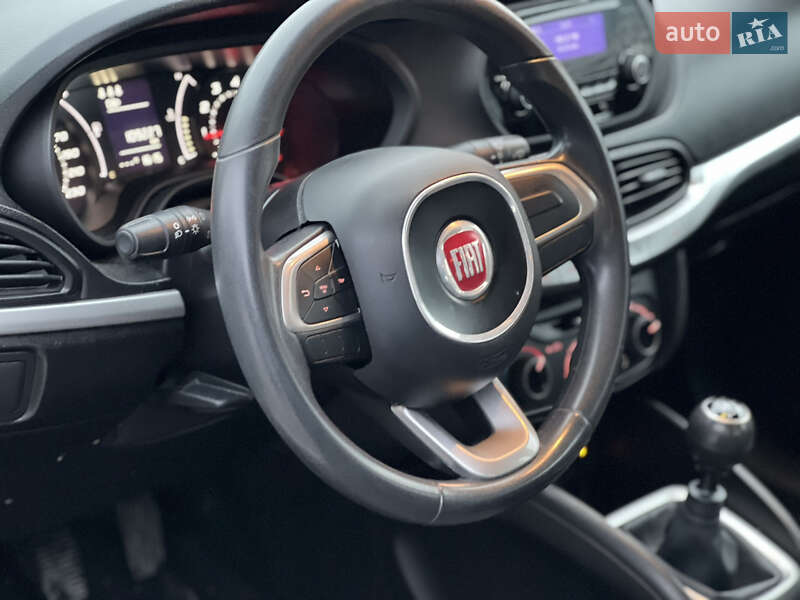 Седан Fiat Tipo 2018 в Киеве фото 24 Седан Fiat Tipo 2018 в Киеве