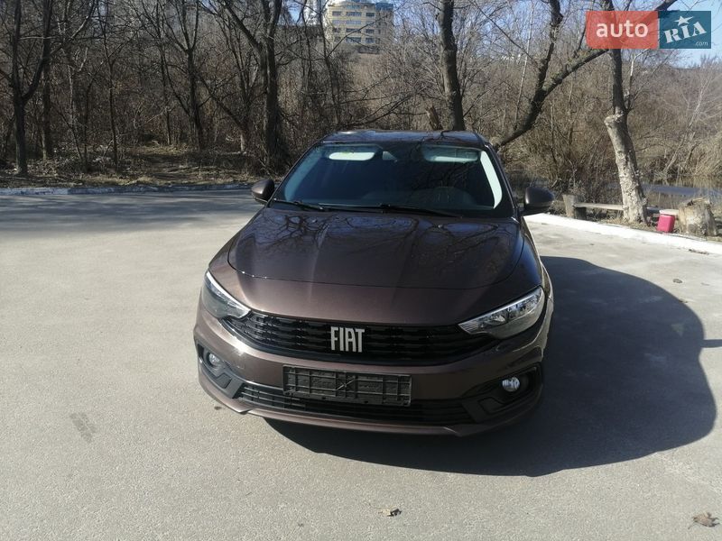 Fiat Tipo 2021