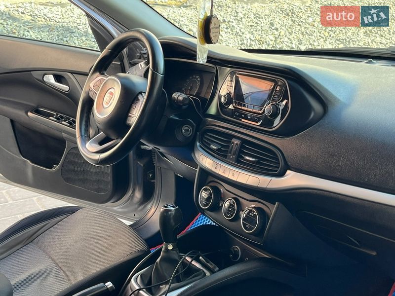 Седан Fiat Tipo 2017 в Рівному