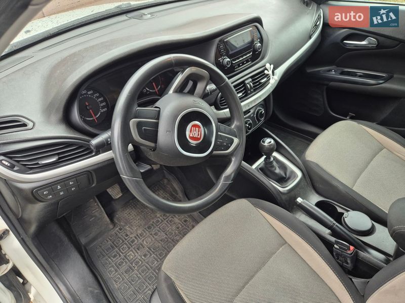 Седан Fiat Tipo 2018 в Виннице