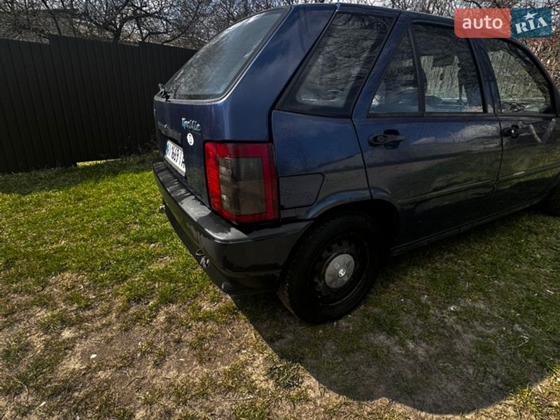 Хэтчбек Fiat Tipo 1994 в Буче