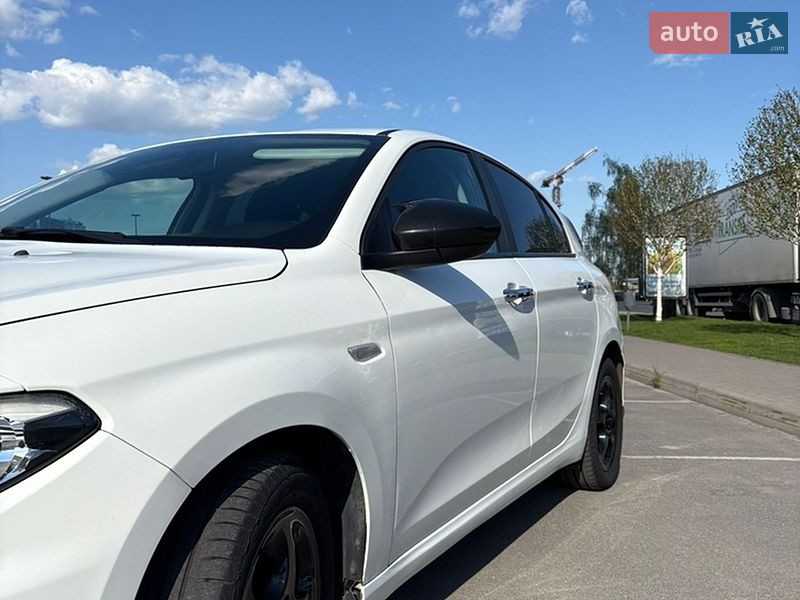 Хэтчбек Fiat Tipo 2017 в Киеве
