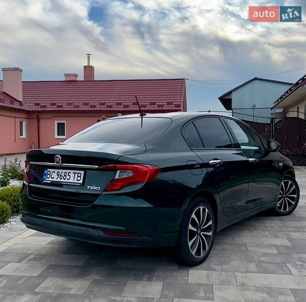 Седан Fiat Tipo 2018 в Сокалі