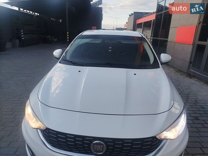 Седан Fiat Tipo 2017 в Ровно