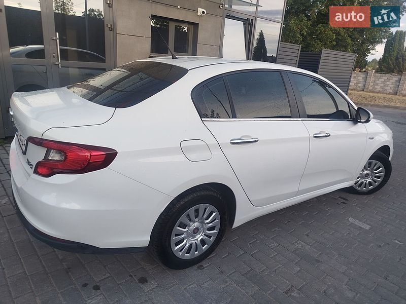 Седан Fiat Tipo 2017 в Ровно