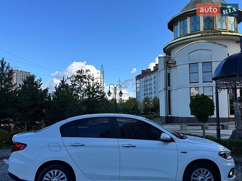 Седан Fiat Tipo 2018 в Івано-Франківську