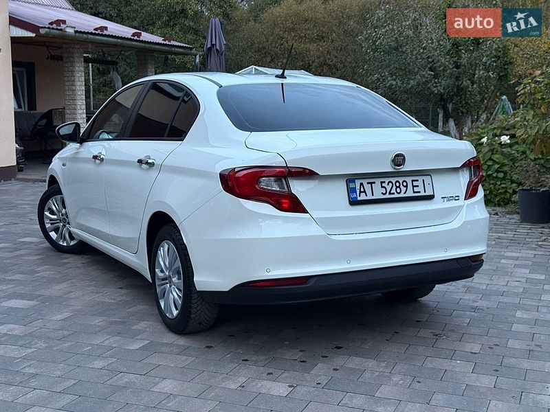 Седан Fiat Tipo 2018 в Калуше