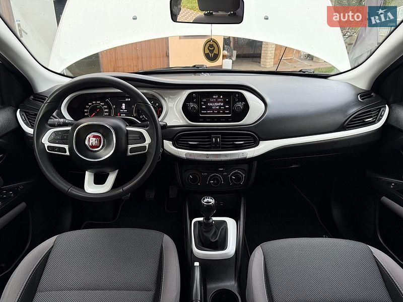 Седан Fiat Tipo 2018 в Калуше