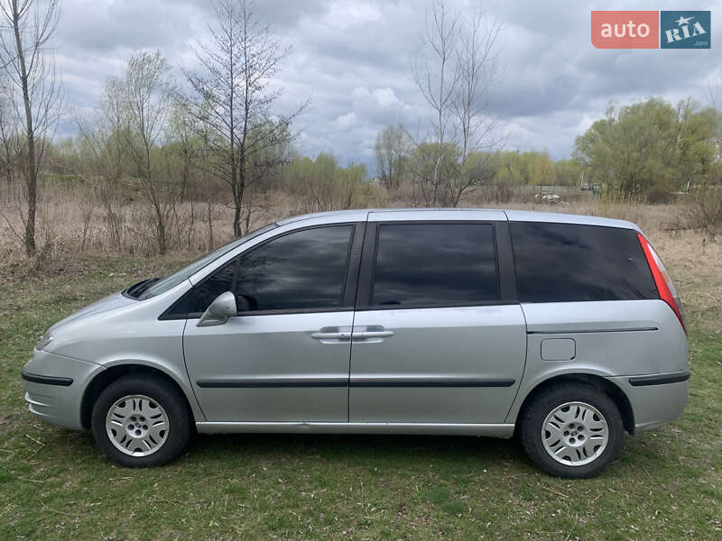 Минивэн Fiat Ulysse 2004 в Киеве