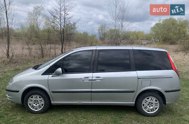 Минивэн Fiat Ulysse 2004 в 