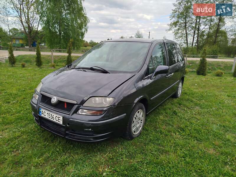 Минивэн Fiat Ulysse 2004 в 