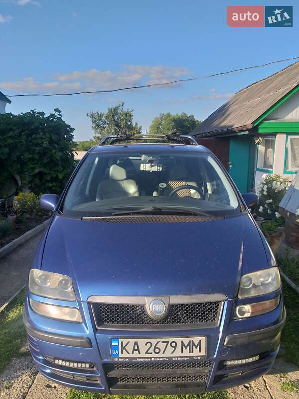 Минивэн Fiat Ulysse 2004 в Киеве