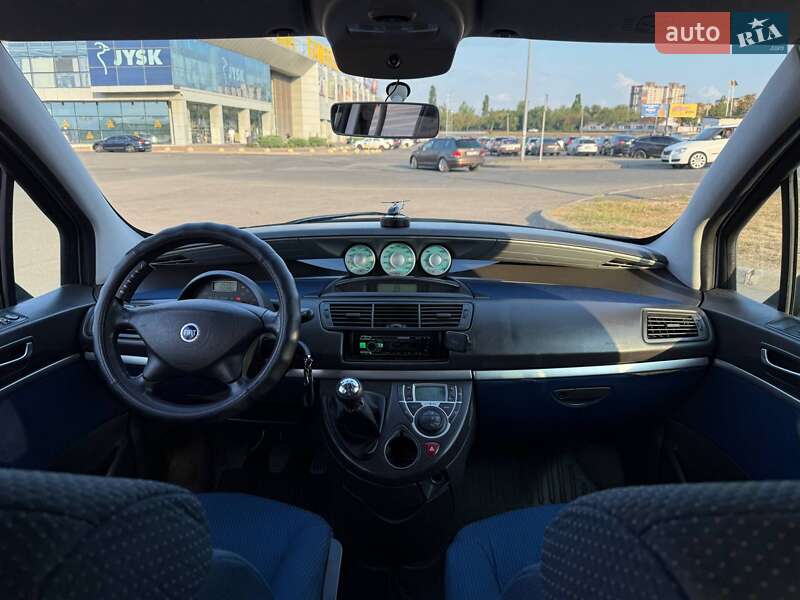 Минивэн Fiat Ulysse 2005 в Кривом Роге