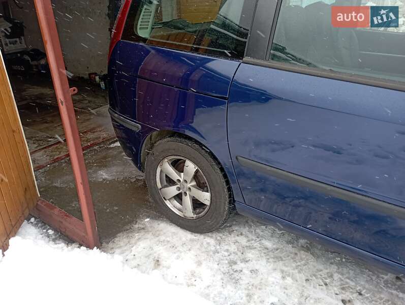 Минивэн Fiat Ulysse 2003 в Новояворовске