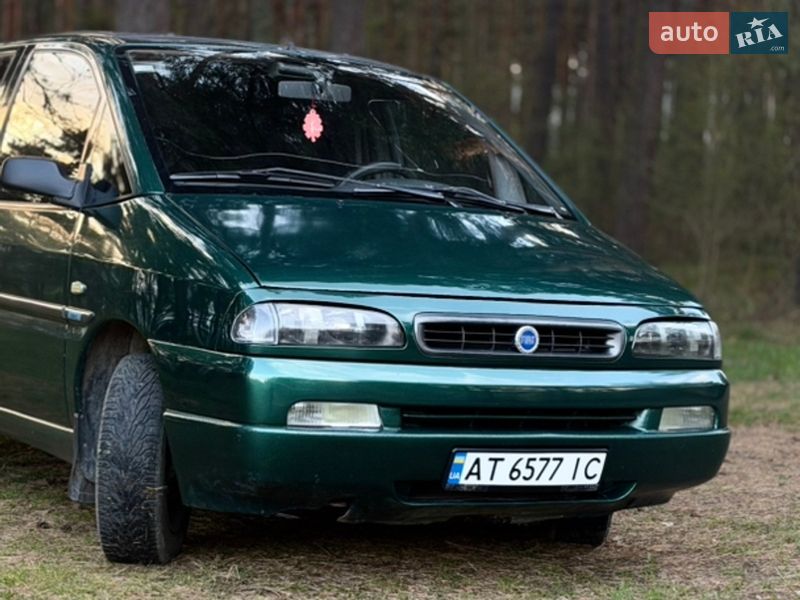 Мінівен Fiat Ulysse 1999 в Надвірній