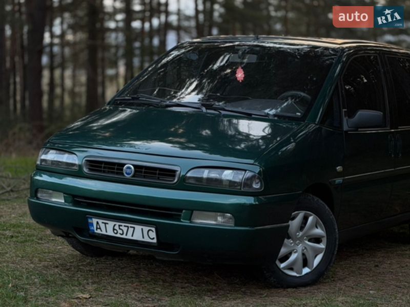 Мінівен Fiat Ulysse 1999 в Надвірній