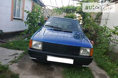 Хетчбек Fiat Uno 1986 в 