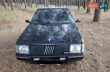Хэтчбек Fiat Uno 1986 в Сумах