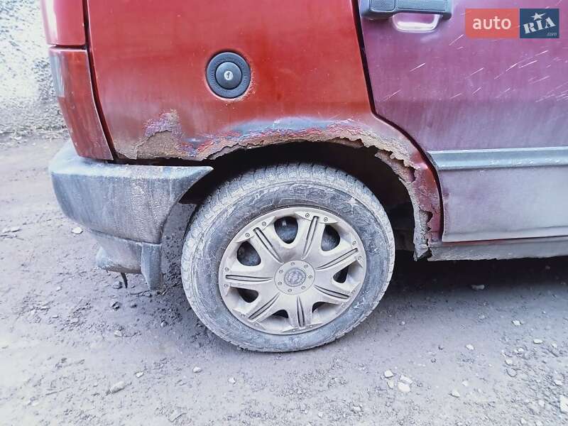 Хэтчбек Fiat Uno 1988 в Ровно