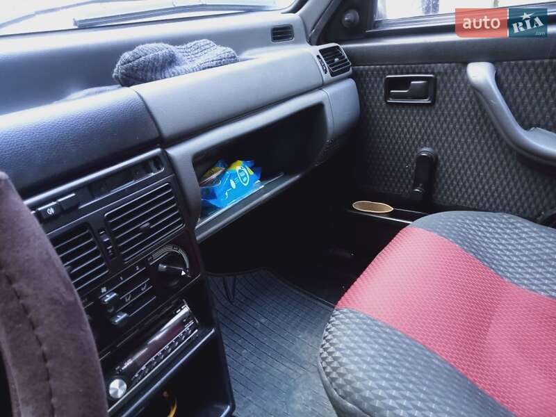 Хэтчбек Fiat Uno 1988 в Ровно