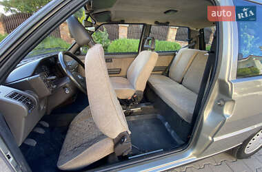 Хэтчбек Fiat Uno 1989 в 