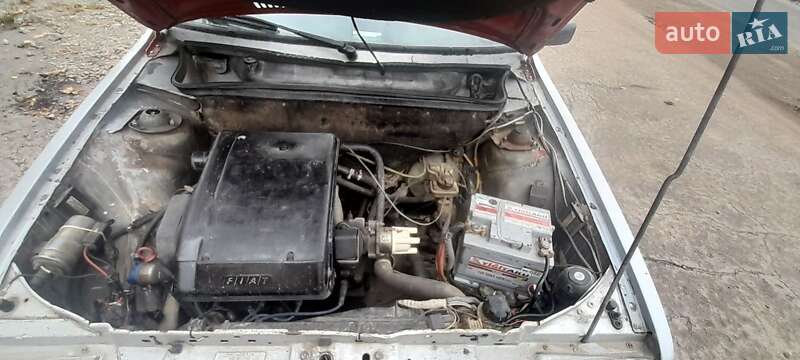 Хетчбек Fiat Uno 1985 в Бориславі