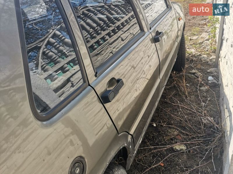 Хэтчбек Fiat Uno 1988 в Виннице