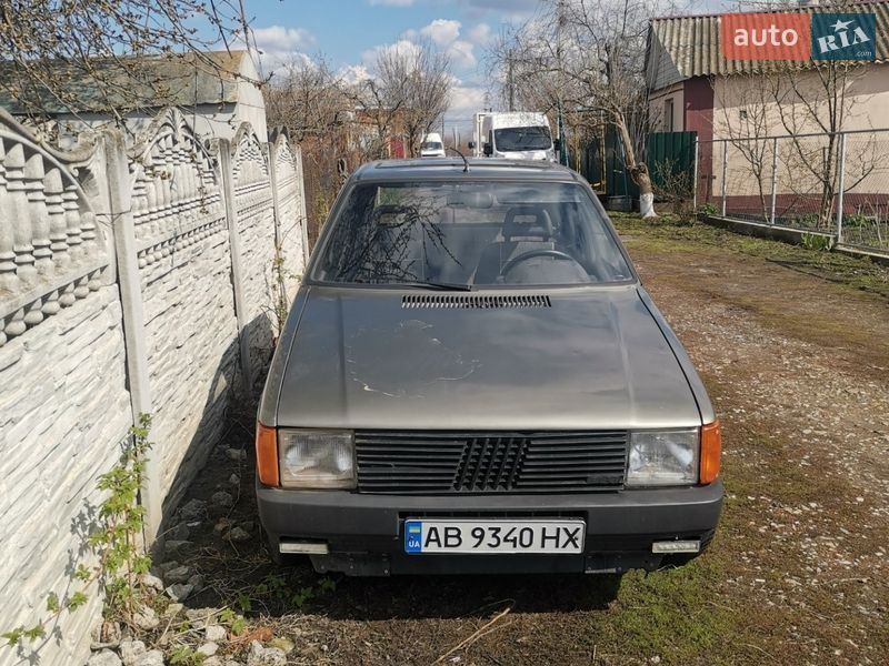 Хэтчбек Fiat Uno 1988 в Виннице