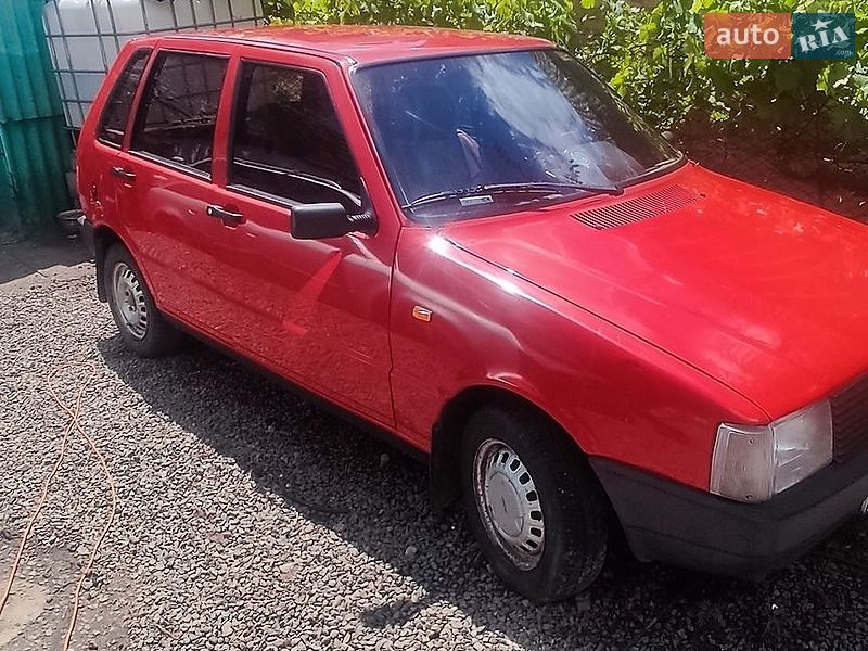 Хетчбек Fiat Uno 1989 в Апостоловому