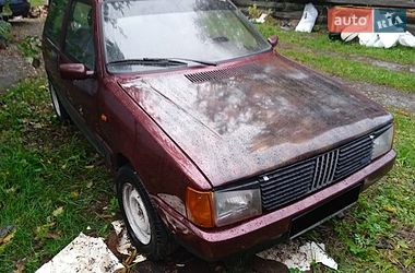 Хетчбек Fiat Uno 1988 в Клавдієво-Тарасовому