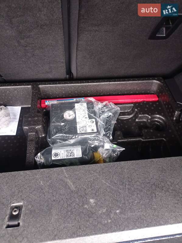 Внедорожник / Кроссовер Fisker Ocean 2023 в Бердичеве фото 24 Внедорожник / Кроссовер Fisker Ocean 2023 в Бердичеве