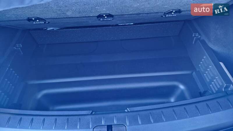 Внедорожник / Кроссовер Fisker Ocean 2023 в Пустомытах