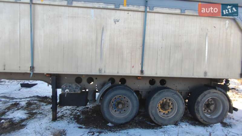 Самоскид напівпричіп Fliegl DHKA 2005 в Роздільній