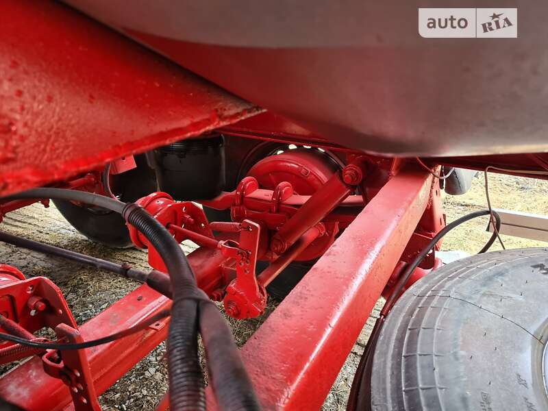 Цистерна напівпричіп Fluid AR S 2004 в Вінниці