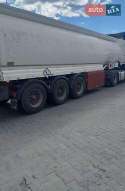 Цистерна полуприцеп Fluid CSP 2003 в 