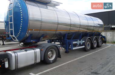 Цистерна полуприцеп Fluid CSP 2008 в Луцке
